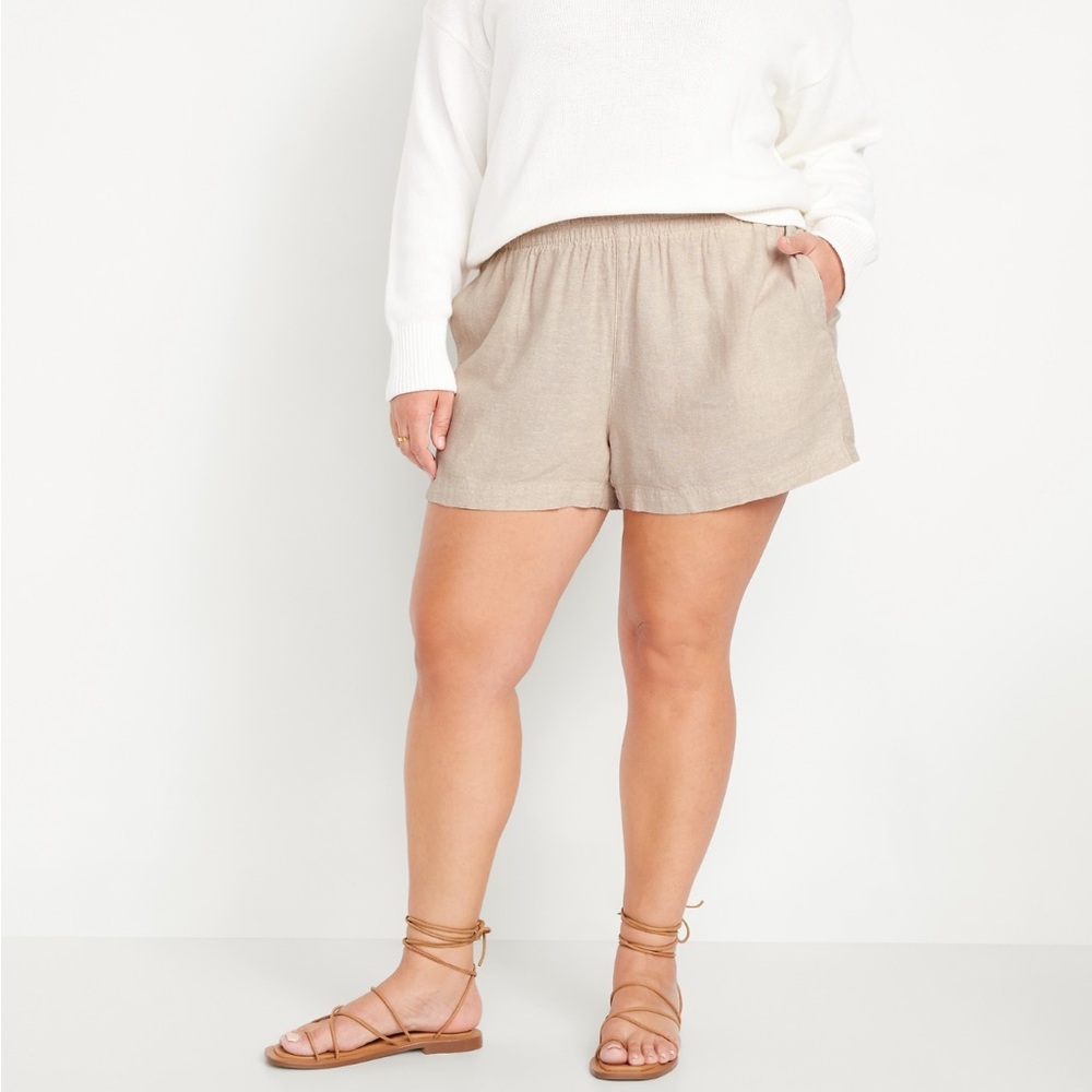 Old Navy Women's wheat colored Linen Shorts